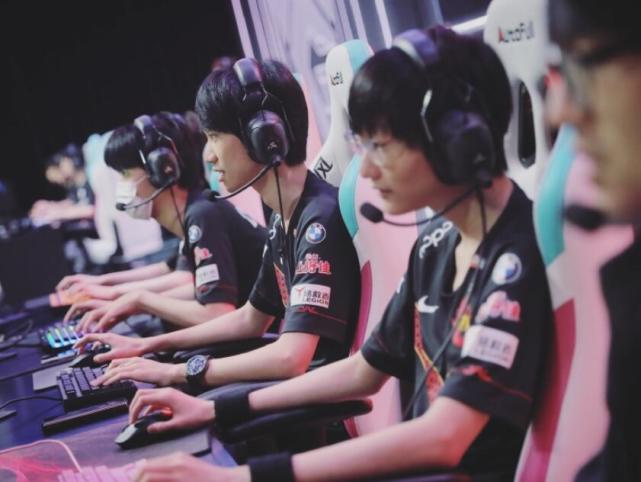 化交流与技 化交流与技